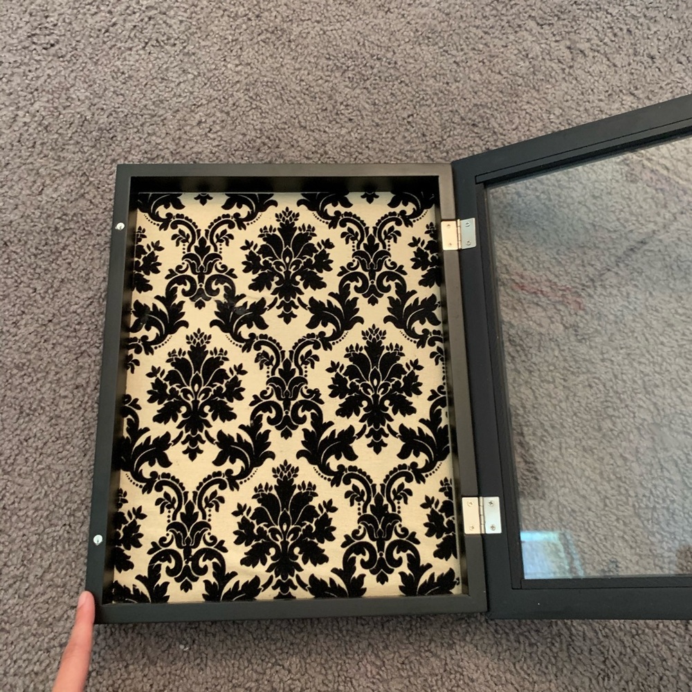 Shadow Box - Picture 2 of 2